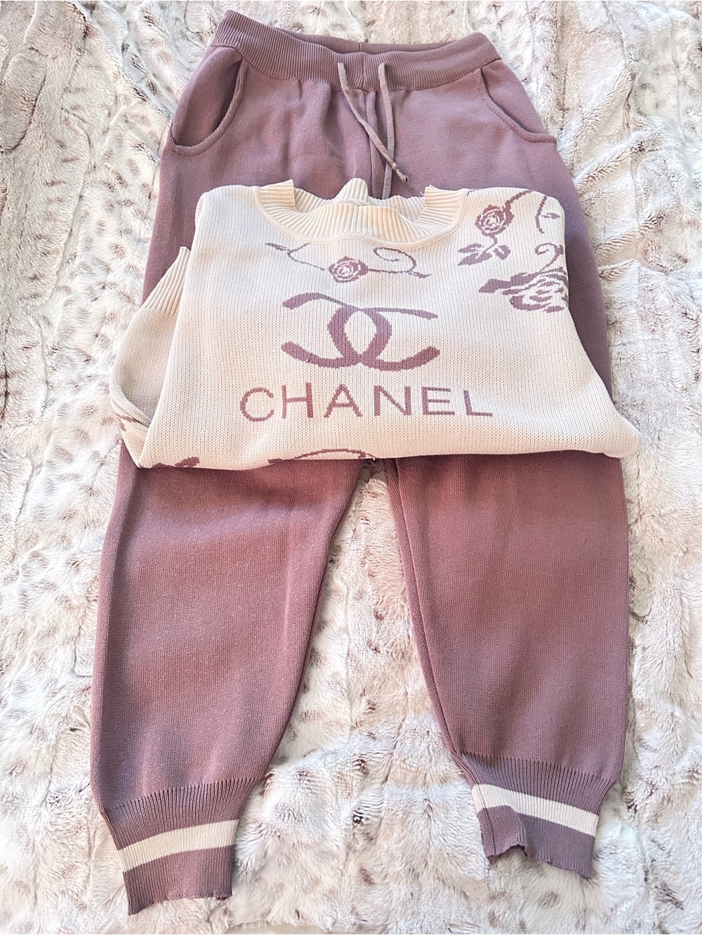 CHANEL Girls Dusty Rose Knit Jogger Pants